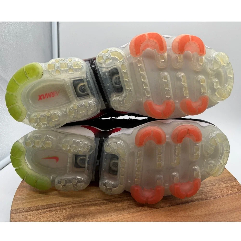 Nike Air VaporMax Plus Worldwide Men's Size 11 Black Green Flash Crimson  0413
